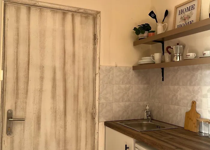 J & N Лаганас