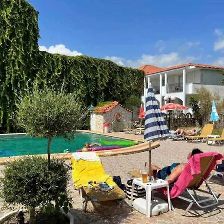 J & N Апартаменты *